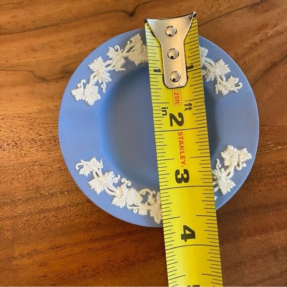Wedgwood Blue Jasperware Round Coin Trinket Plate 3.5in - Picture 6 of 7